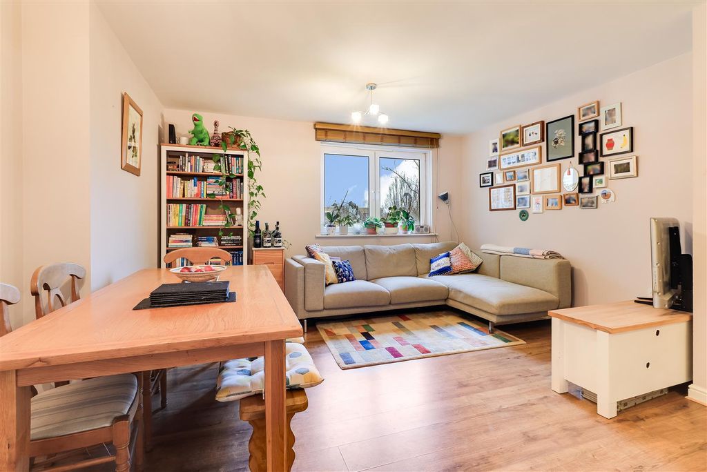 Property photo 2 of 16 Img (11).Jpg