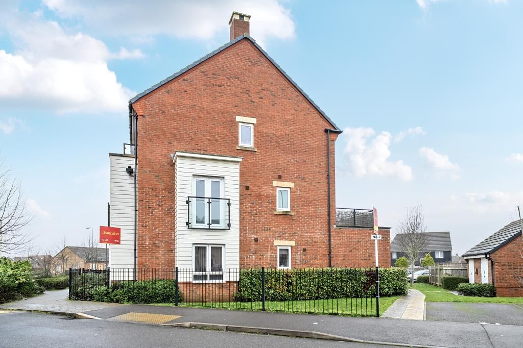 Property photo 1 of 10 Front