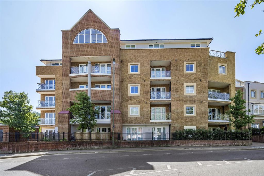 Property photo 1 of 7 External.Jpg