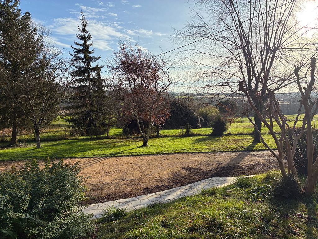 Property photo 2 of 24