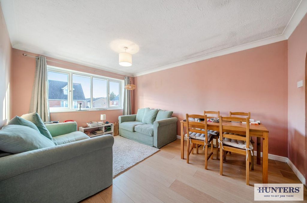 Property photo 2 of 13 Lounge/Diner