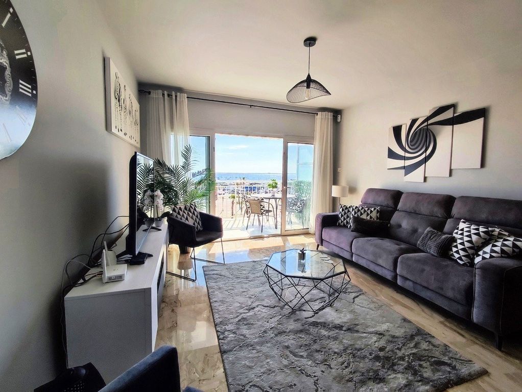 Property photo 2 of 31