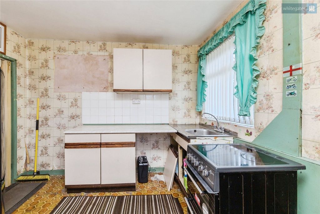 Property photo 3 of 17 Picture No. 06