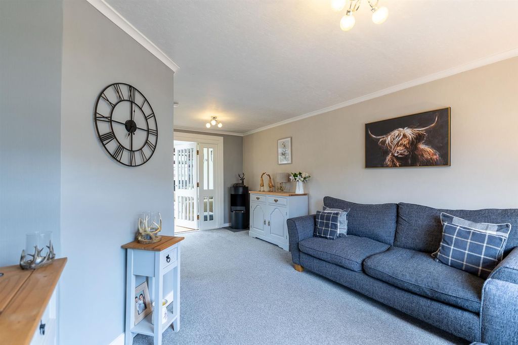 Property photo 3 of 22 3.Jpg