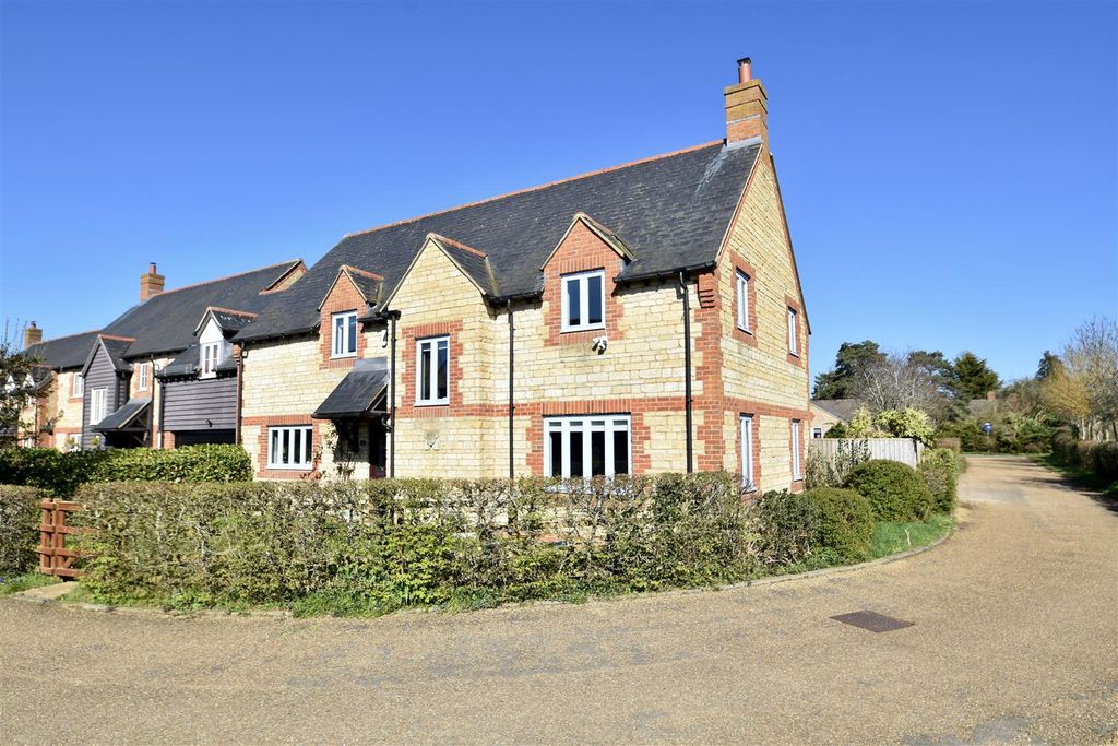 Property photo 1 of 16 Dsc_1600.Jpg