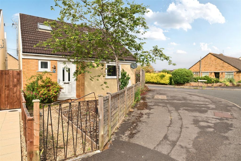 Property photo 1 of 15 20-6A1Ec68975B74-1470338-40-6A1d4Face02Fc-Arw-1-20