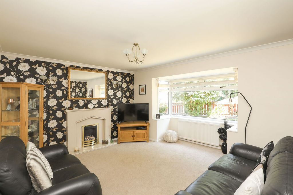 Property photo 3 of 26