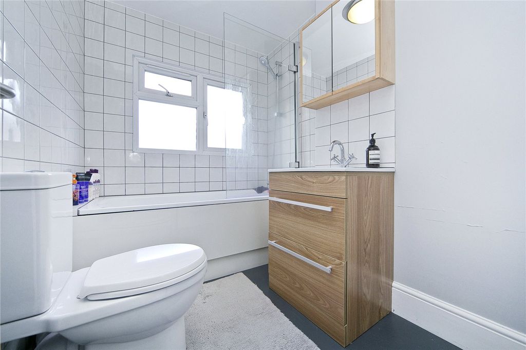 Property photo 3 of 5 Bathroom