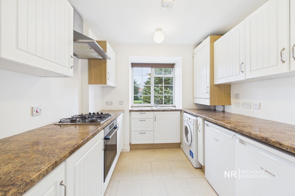 Property photo 2 of 12 Kitchen