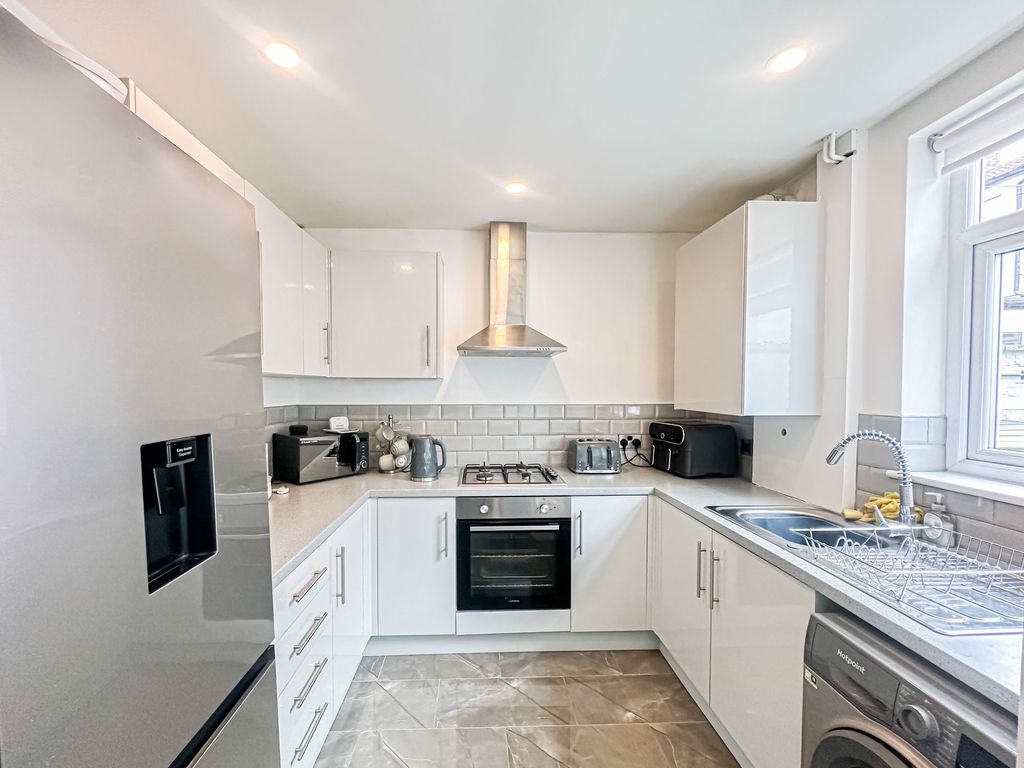 Property photo 2 of 14 Photo 8