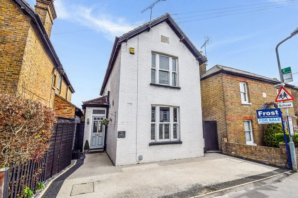 Property photo 2 of 18 External