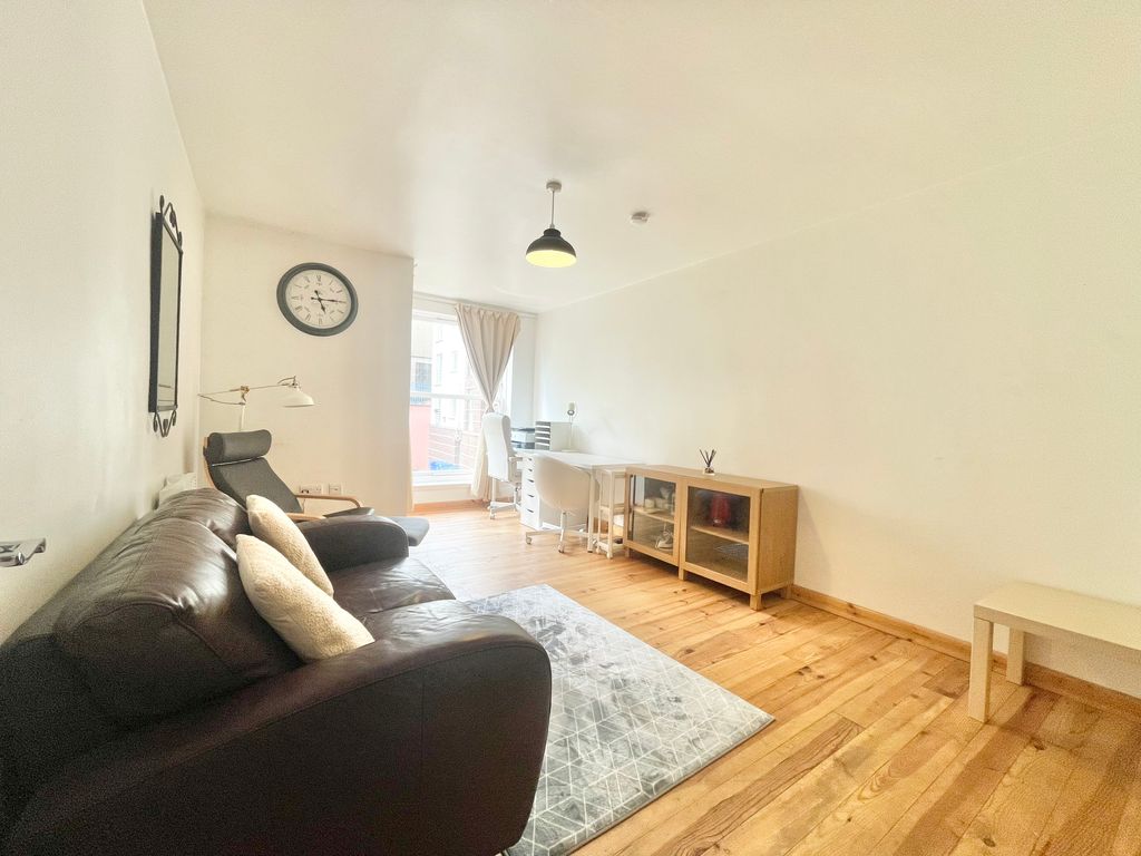 Property photo 3 of 15