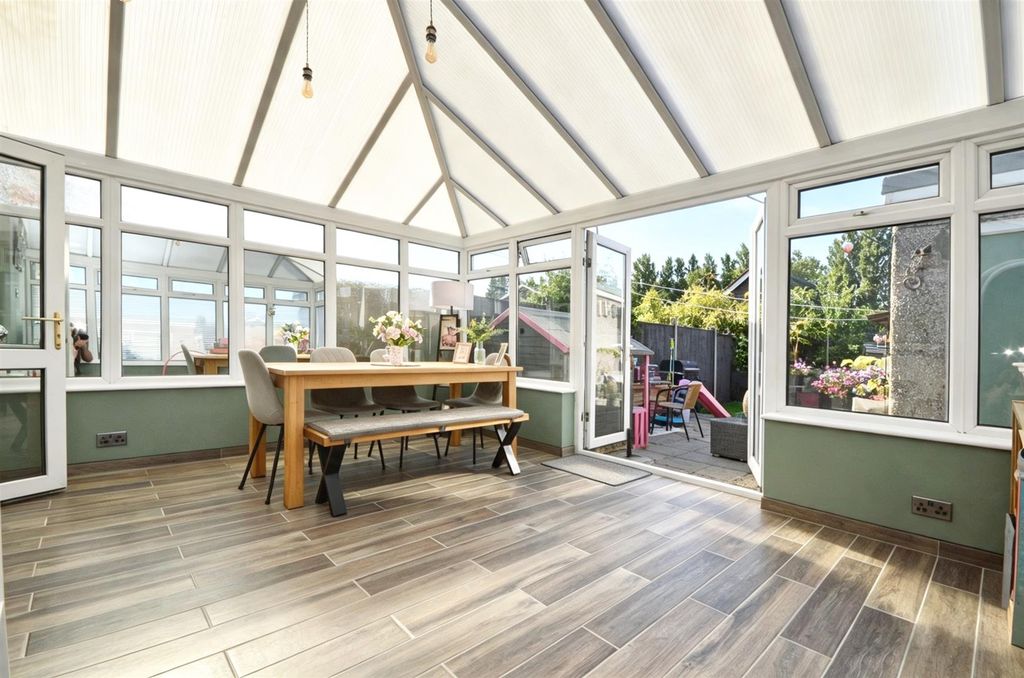Property photo 3 of 13 Conservatory