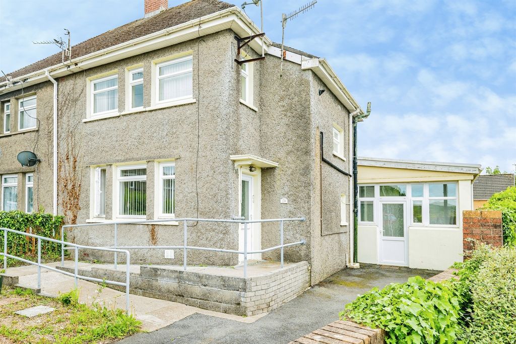 Property photo 1 of 25