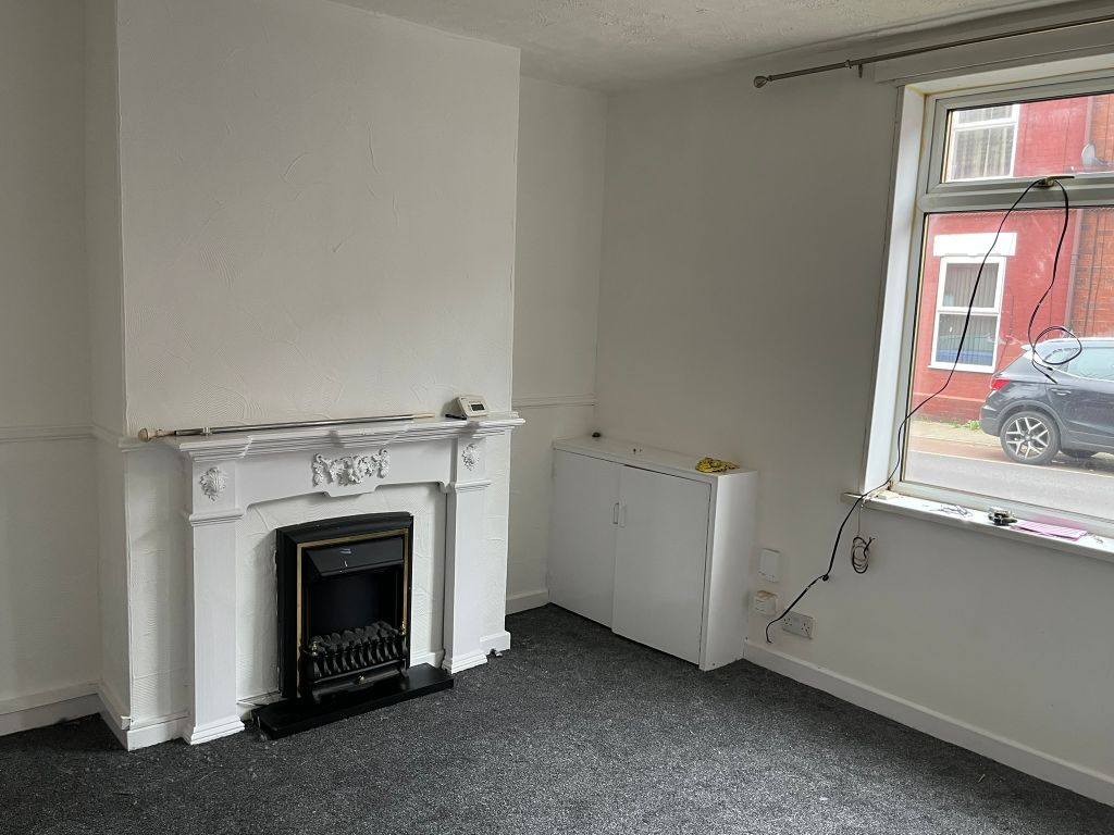 Property photo 2 of 8 Living Room