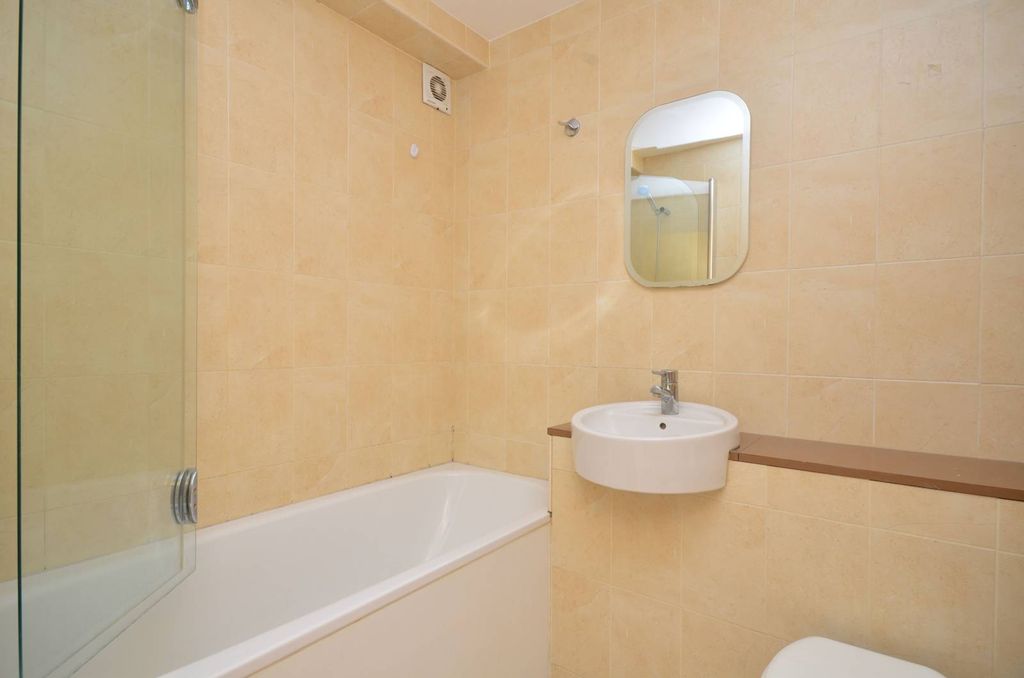 Property photo 3 of 4
