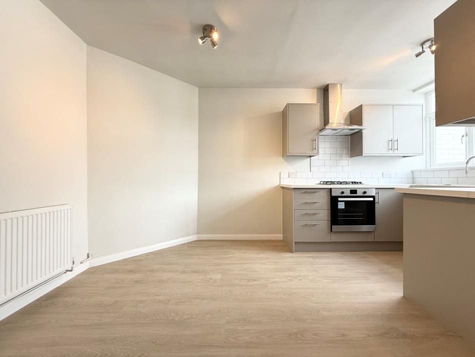 Property photo 2 of 15 Img_E3672