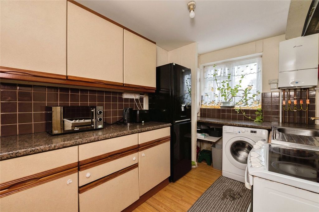 Property photo 3 of 13 Picture No. 16