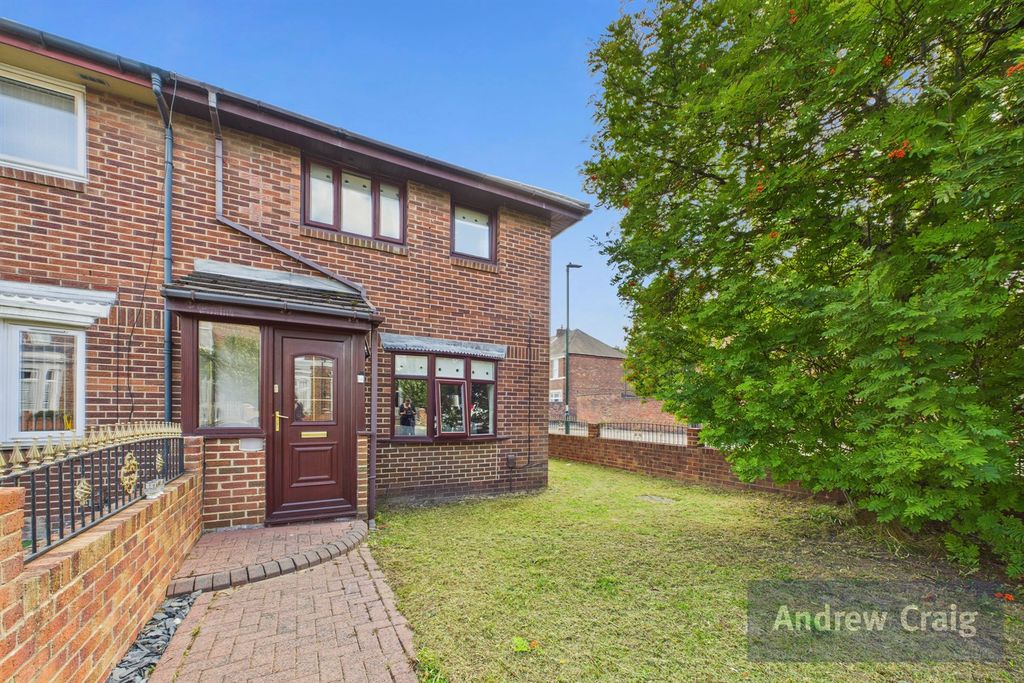 Property photo 1 of 11 (Main)