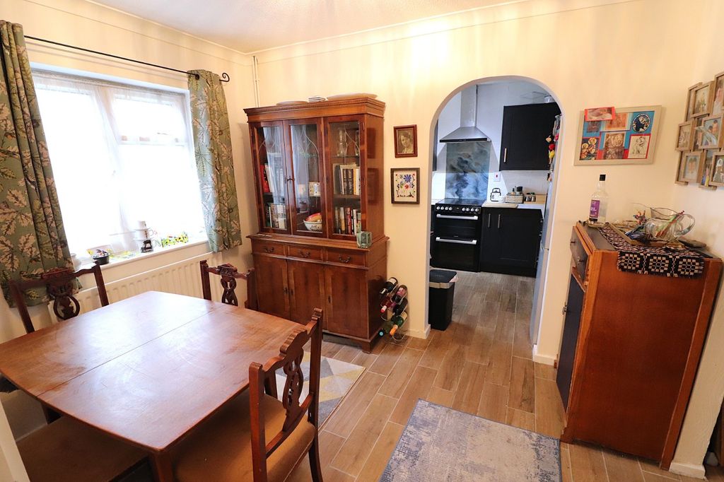 Property photo 3 of 12 Picture No. 05