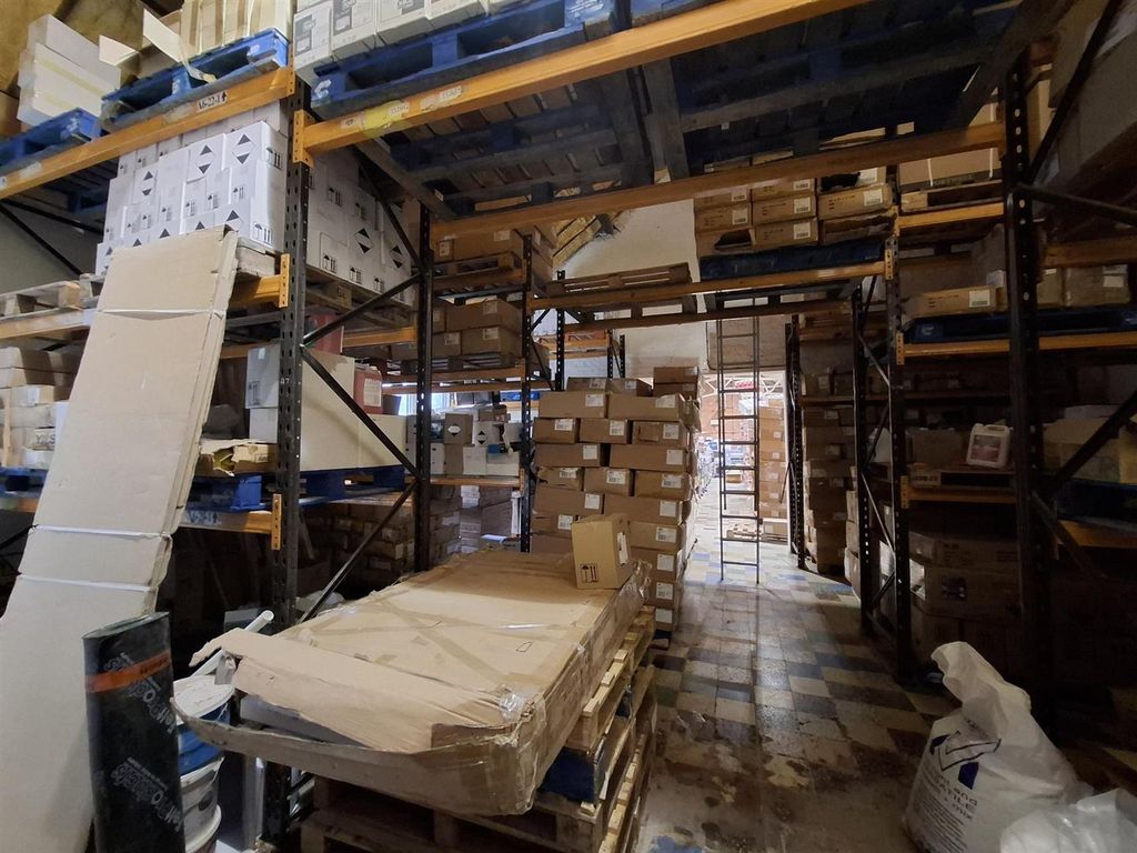 Property photo 2 of 4 1000137923.Jpg