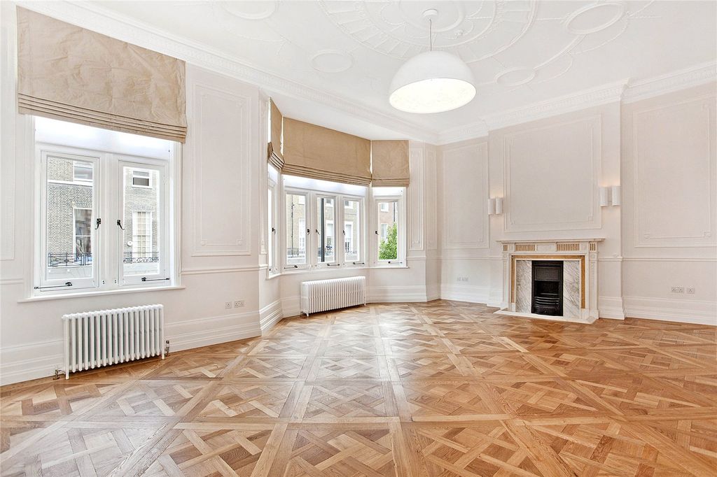 Property photo 2 of 18 Reception Room