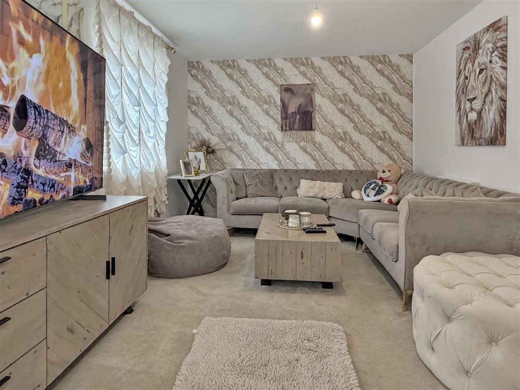 Property photo 2 of 26 Image00029.Jpeg