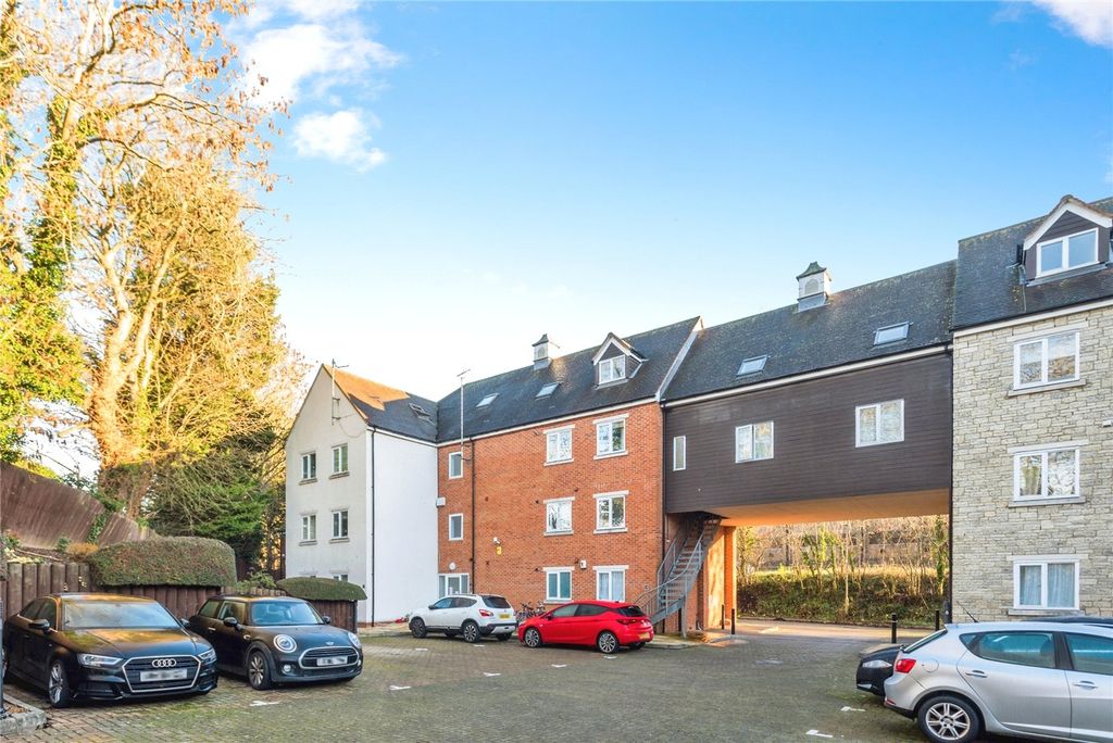 Property photo 2 of 14 Picture No. 06