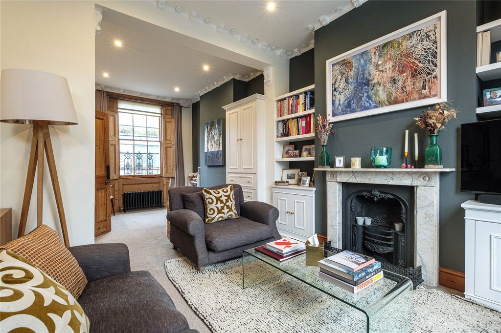 Property photo 3 of 28 Picture No. 20