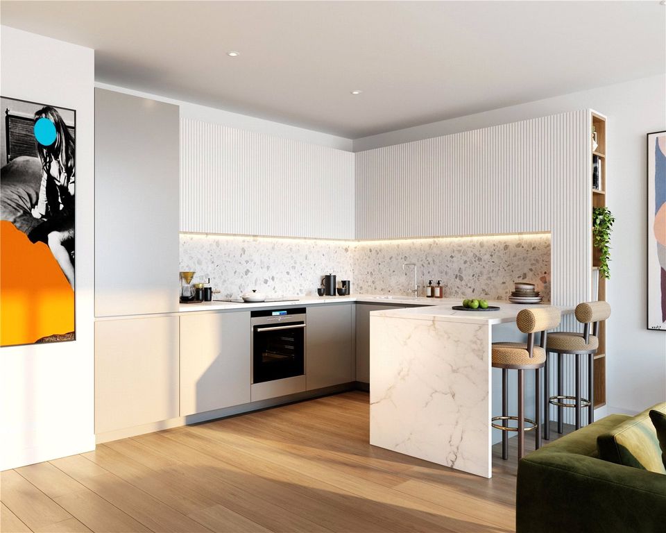 Property photo 2 of 6 Kitchen
