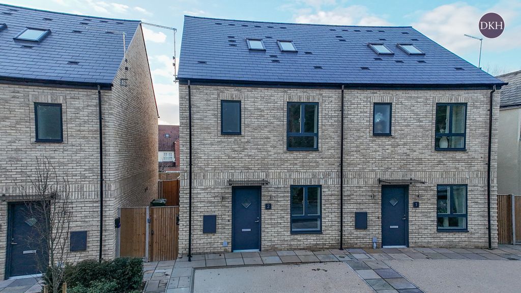 Property photo 1 of 15 Picture No. 02