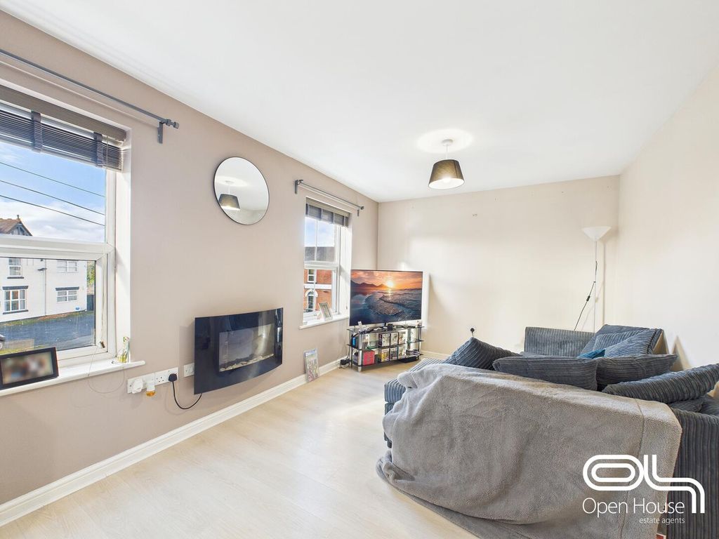 Property photo 2 of 9 Living Room