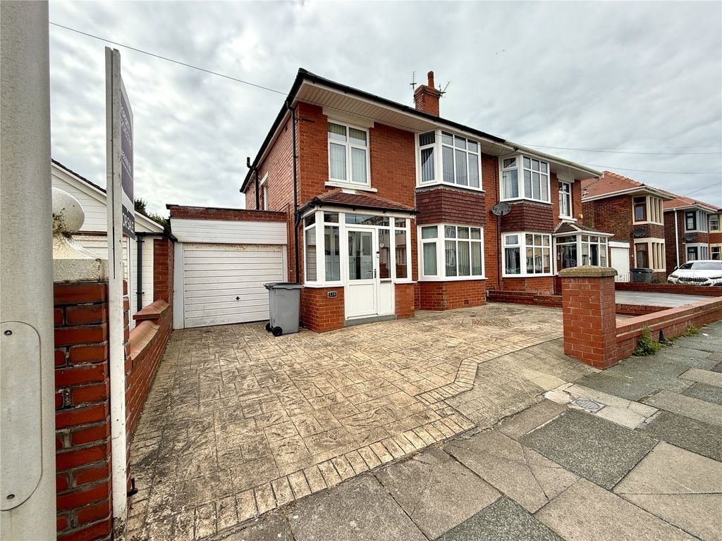 Property photo 1 of 22 Picture No. 20