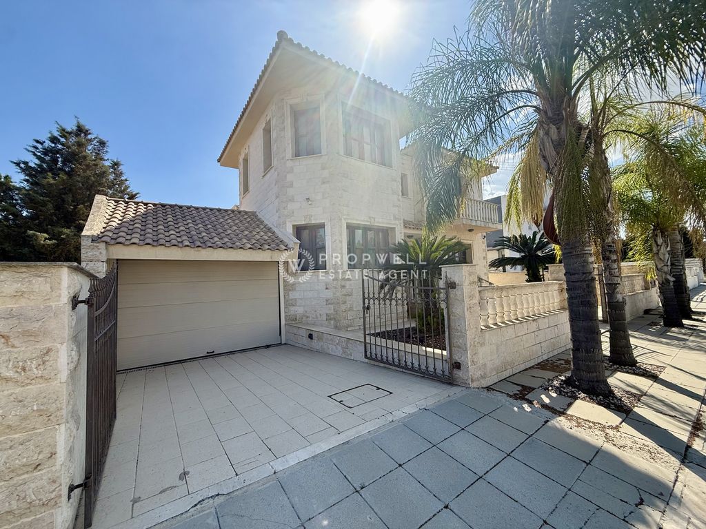 Property photo 3 of 23