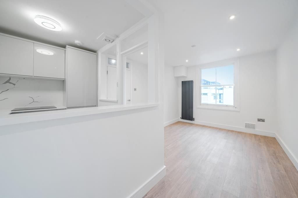 Property photo 2 of 18 Reception Room