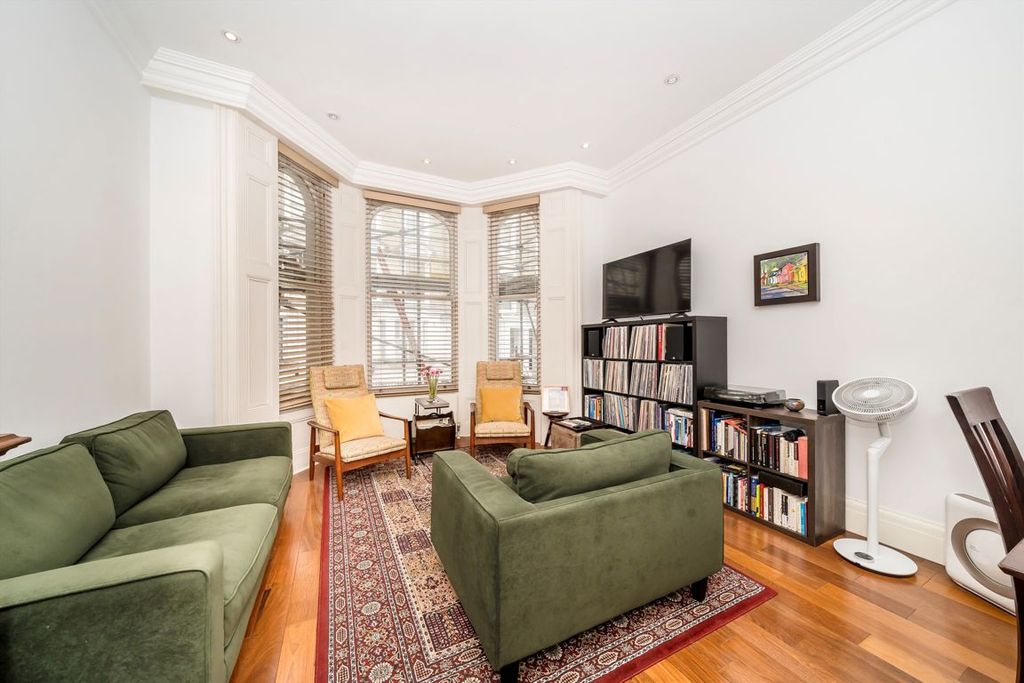 Property photo 1 of 8