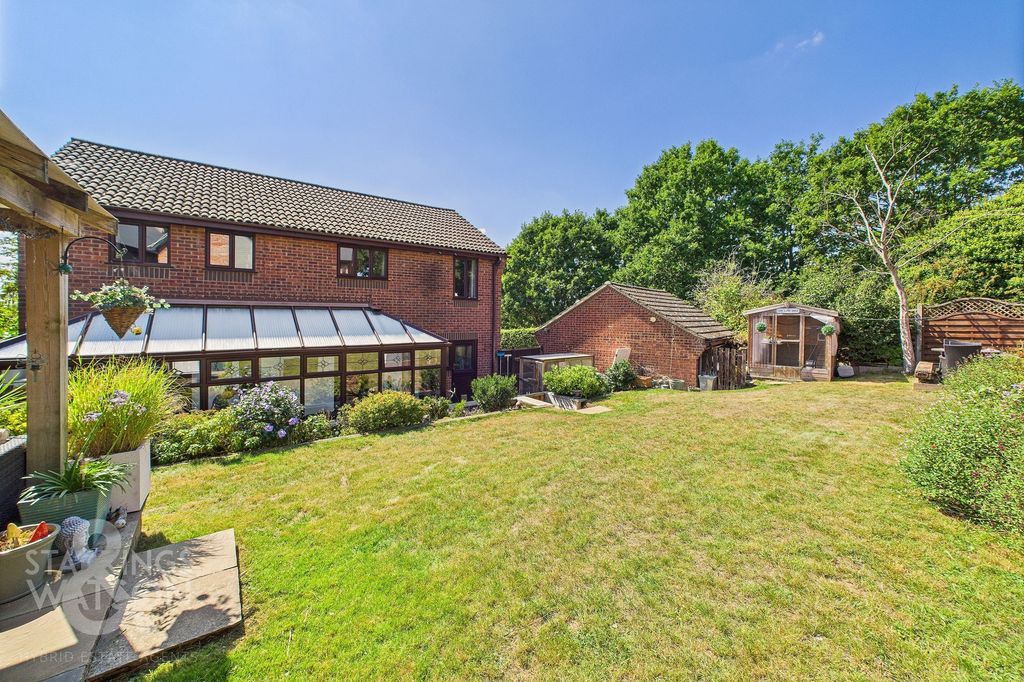 Property photo 3 of 24