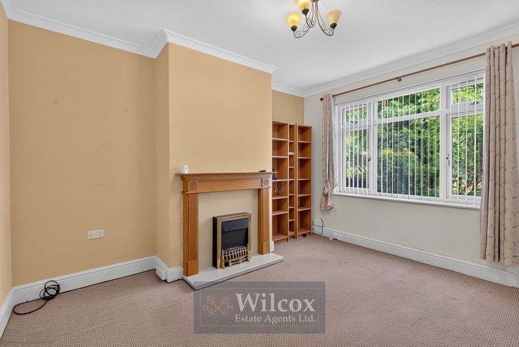 Property photo 3 of 28