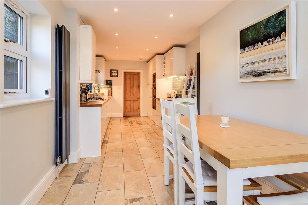 Property photo 3 of 30 Img (16).Jpg