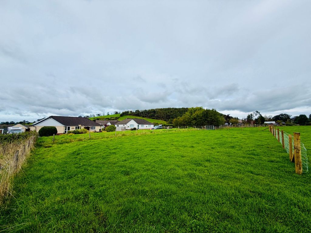 Property photo 1 of 4