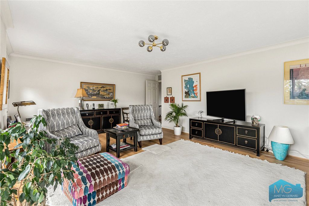 Property photo 2 of 20 Picture No. 11