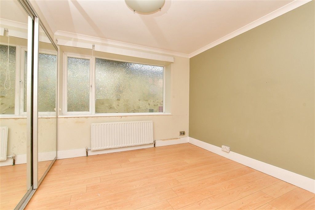 Property photo 3 of 9 Bedroom 1