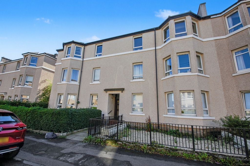 Property photo 1 of 15 4499600