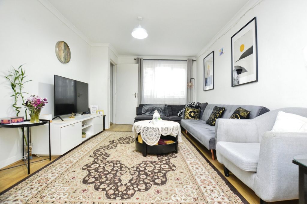 Property photo 2 of 19 Pbox-Img.Jpg