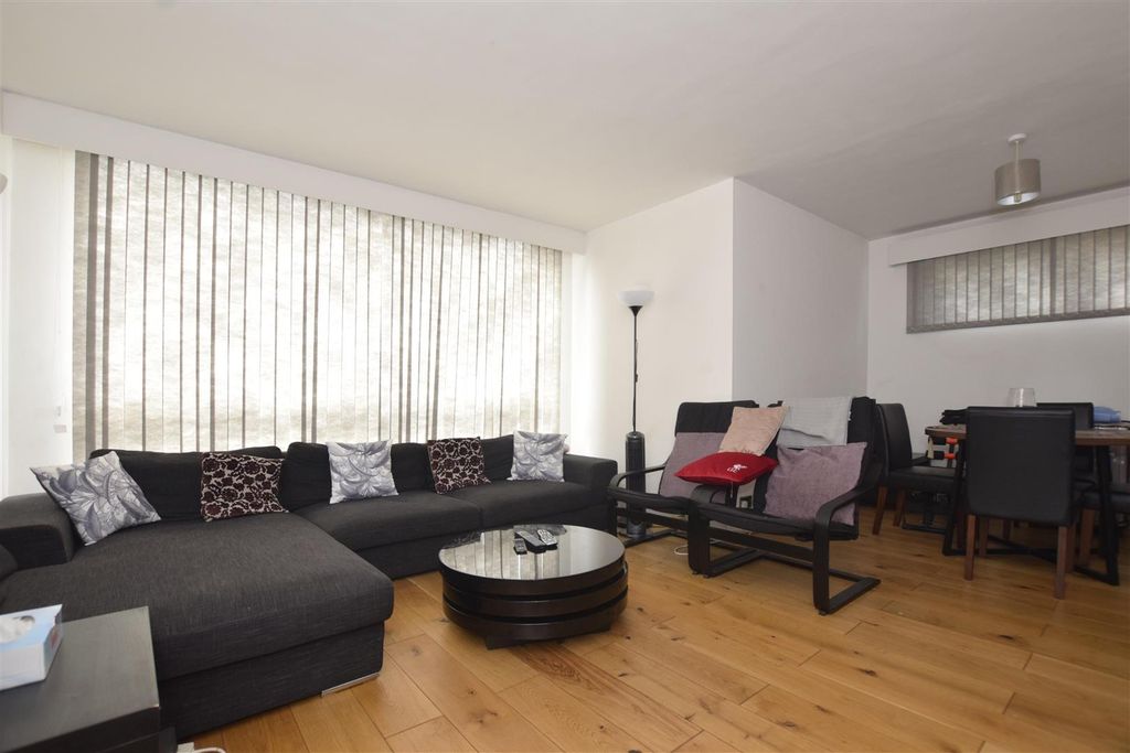 Property photo 2 of 13 Lounge-Diner Copy.Jpg
