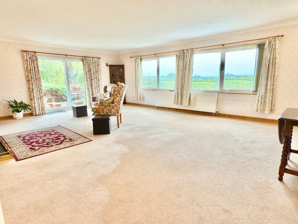 Property photo 1 of 25