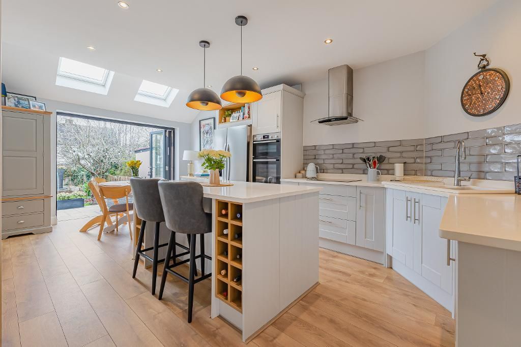 Property photo 2 of 16 Kitchen/Dining Room