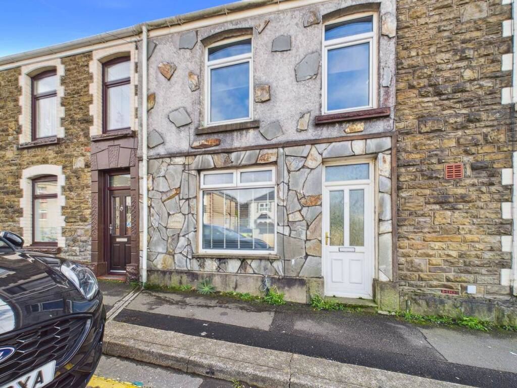 Property photo 1 of 33