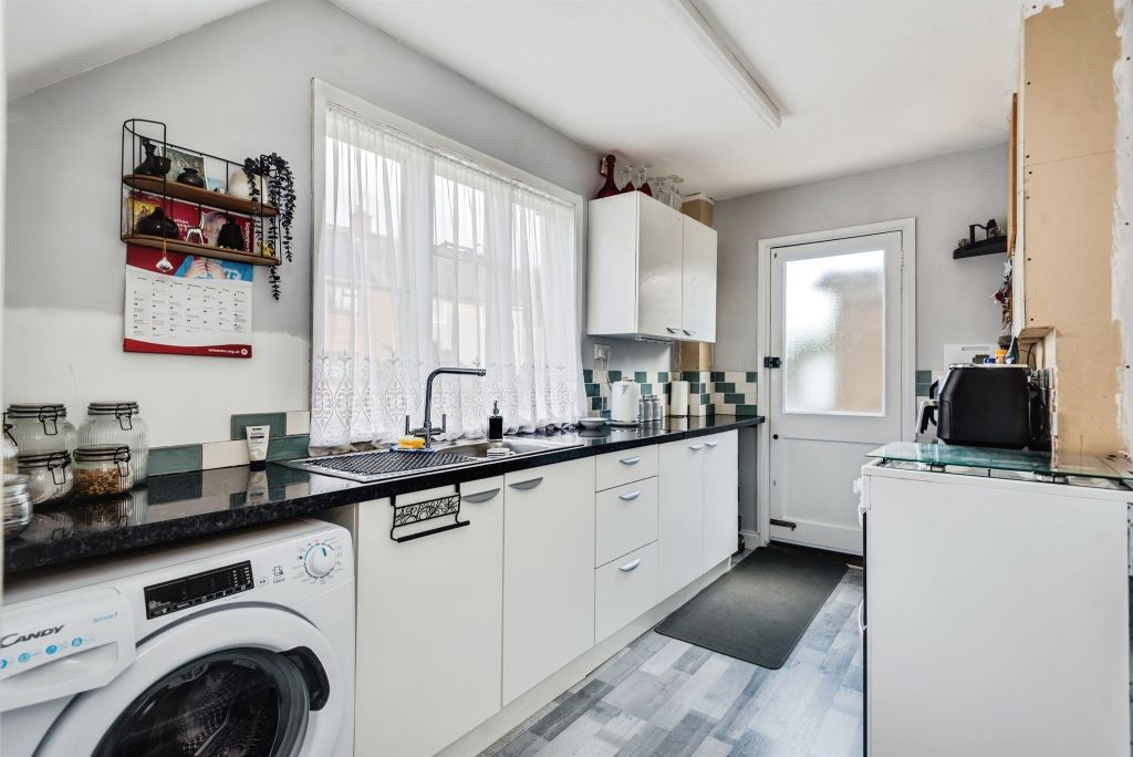 Property photo 2 of 13