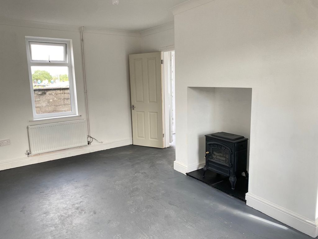 Property photo 3 of 14 Not Specified